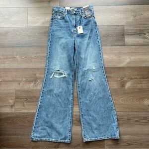 Womens Size 26in Levi’s Premium High Loose Flare Jeans Blue